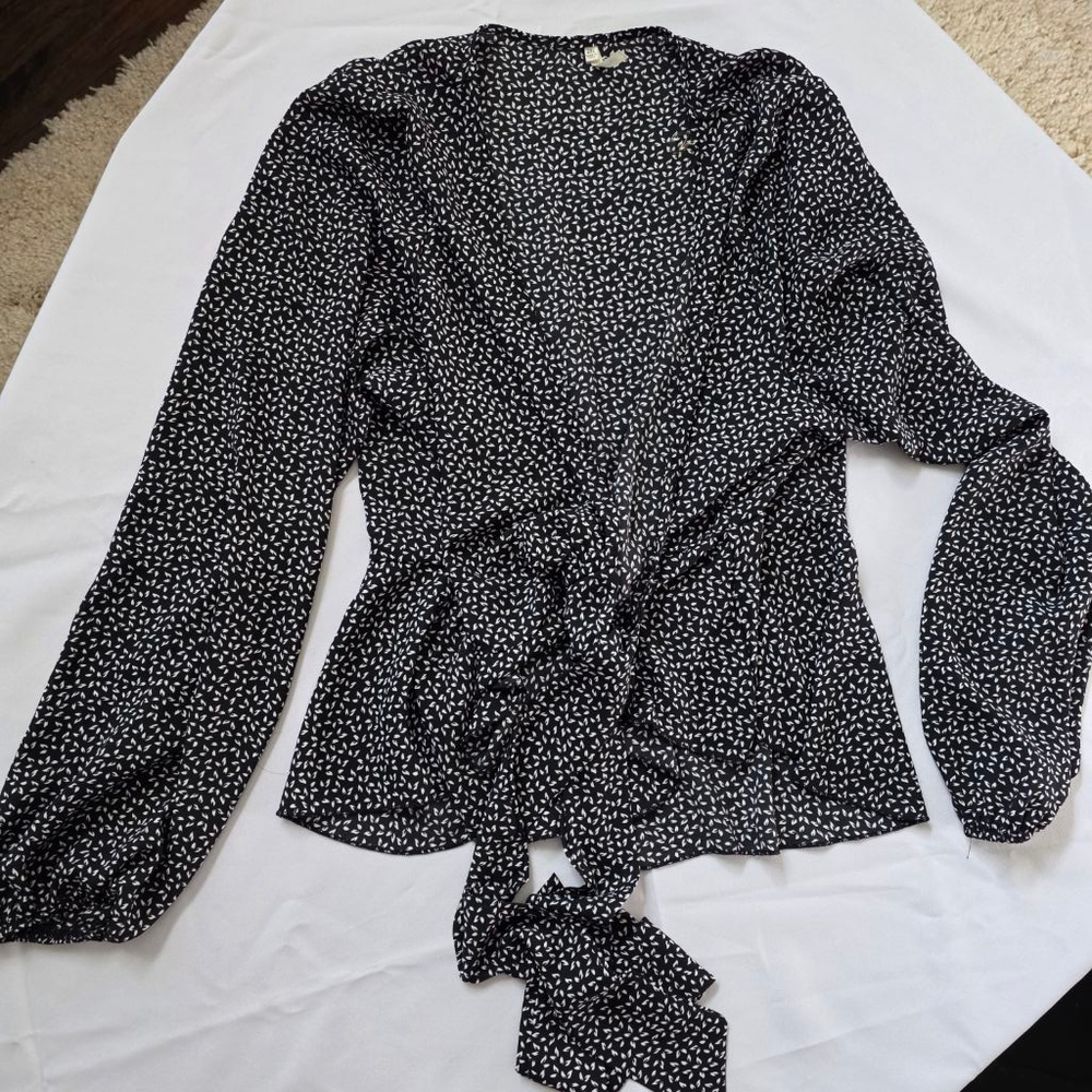 Women's Bluebell Wrap around Blouse Size 2XL Black White Floral Long Sleeve